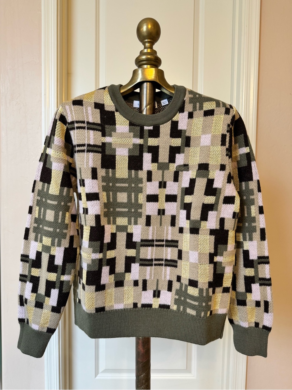 Women's Crew Neck Wool Graphic Sweater